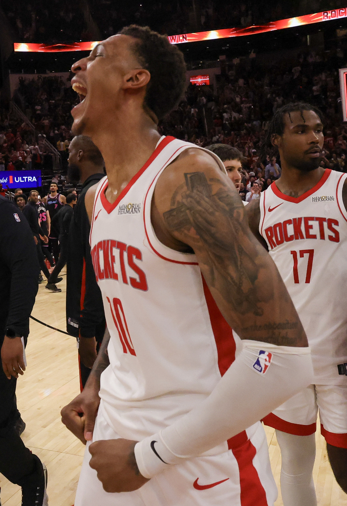 火箭大胜尼克斯 伊森申京联手发力