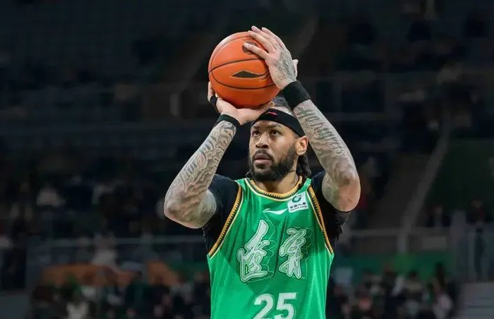 辽宁本钢力克广州朗肽海本 四大核心崛起助球队