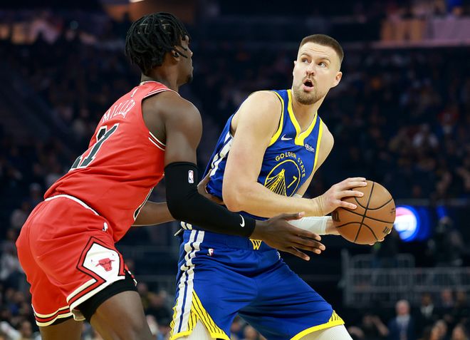 马刺大胜凯尔特人登顶西部第二 湖人森林狼排名